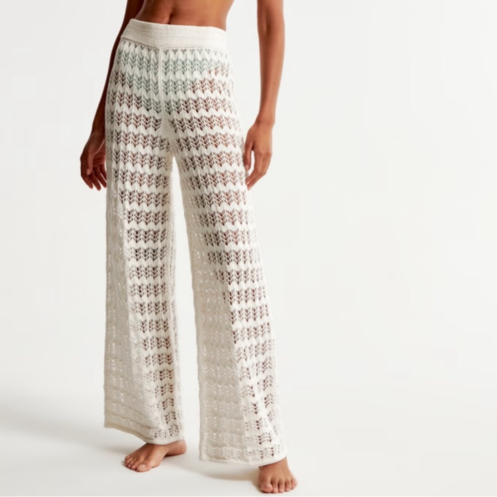 Abercrombie crochet cover up pants